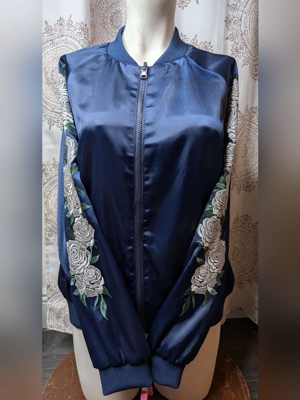 Bloomlala Women's Satin Lined Navy Blue Zipper Jacket Embroidered Flowers Size M